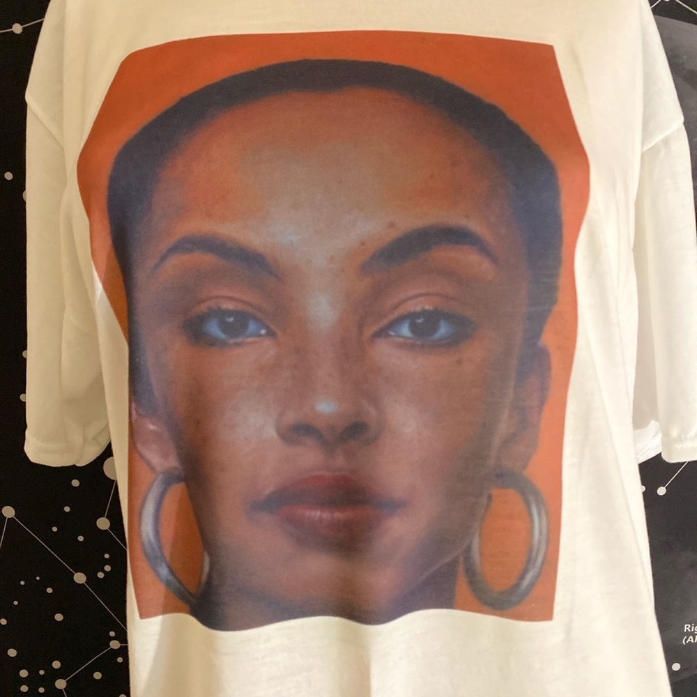 SADE graphic tee. ❣️ - Picture 3 of 4